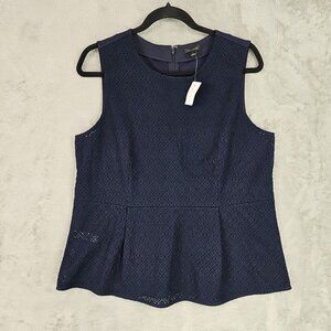 Ann Taylor Top Womens Size L Navy Blue Eyelet Lace Pleated Peplum Sleeveless NWT